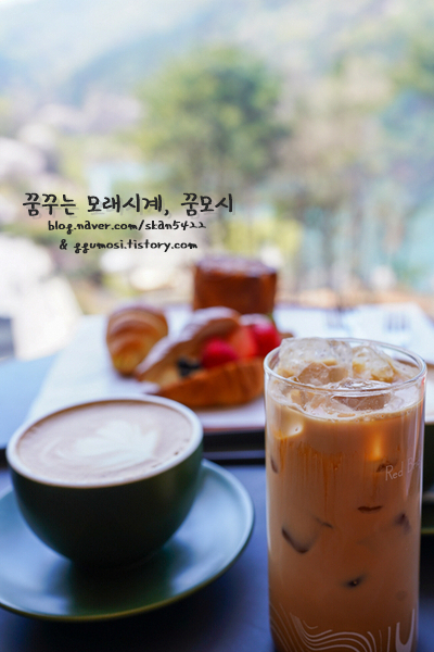 생딸기 크로와상