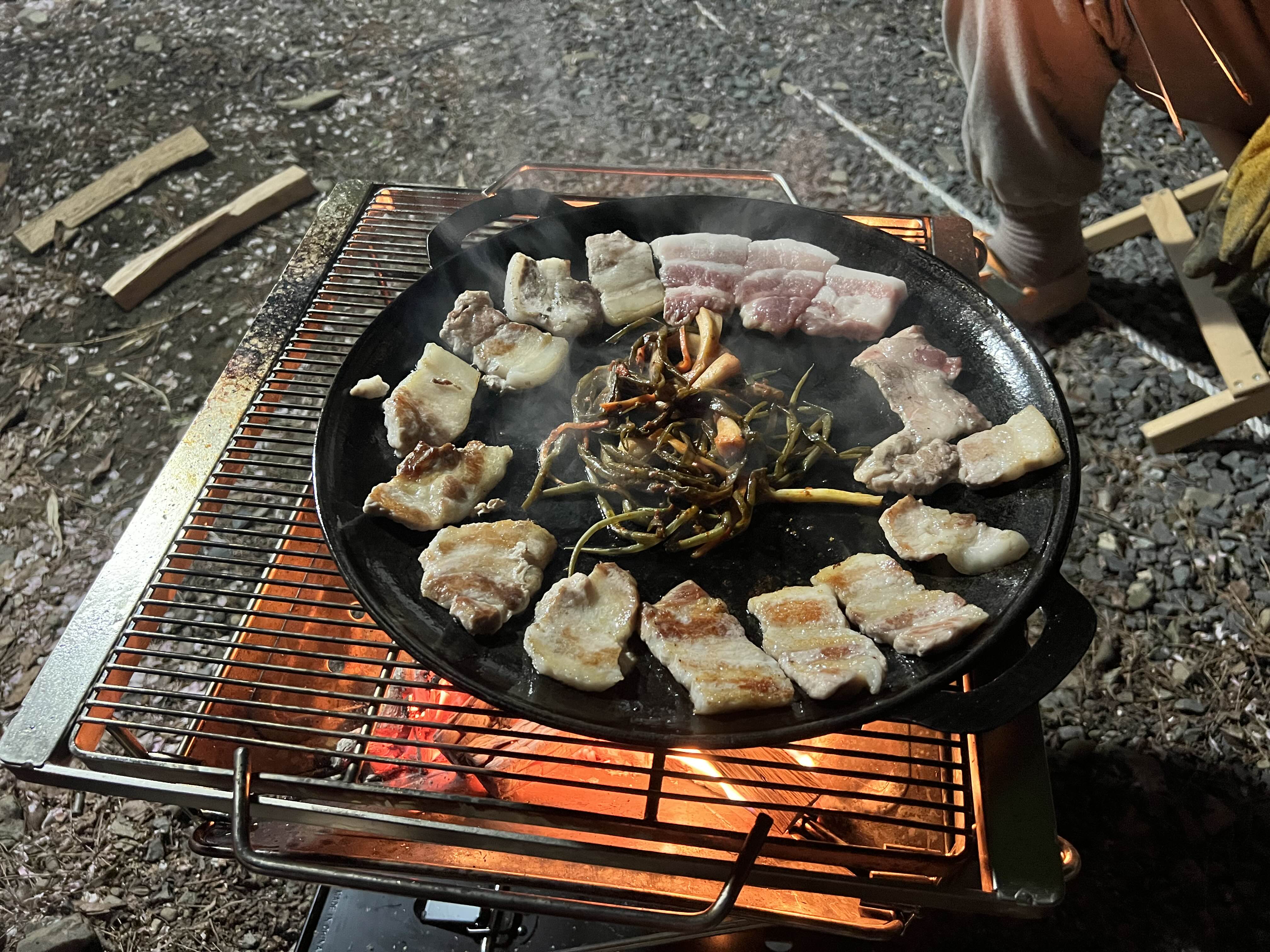 영천 드림랜드 오토 캠핑장에서 먹은 삼겹살