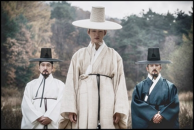  영화 명당 줄거리 리뷰