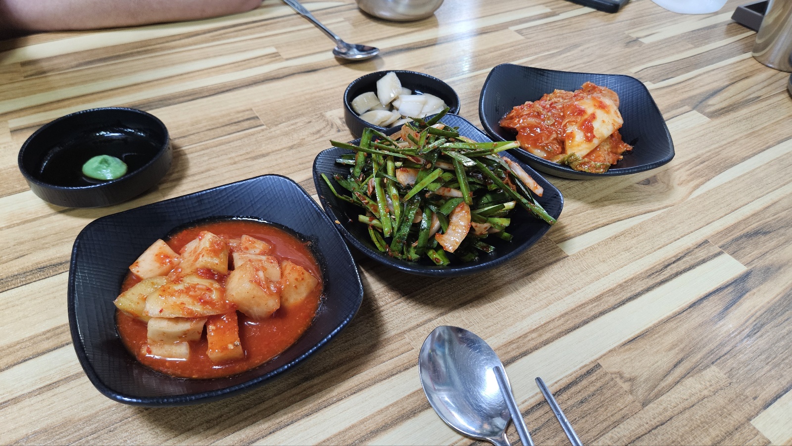 공주 청솔 소머리국밥 밑반찬