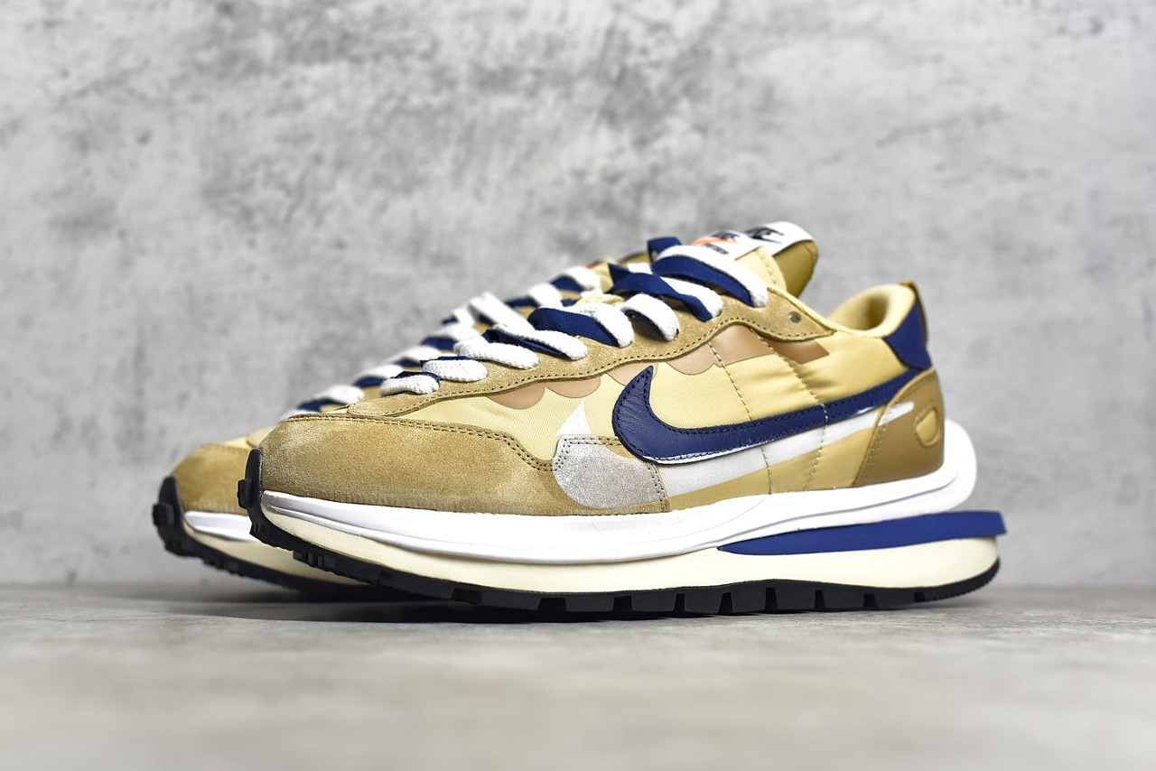 [NIKE x SACAI] SG 나이키 X 사카이 베이퍼와플 세서미 앤 블루 보이드 SEAME BLUE VOID DD1875-200