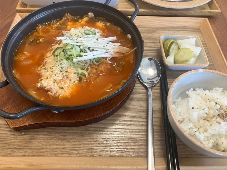 정성카츠 이미지
