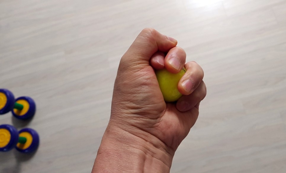 어떤 고혈압, 치매의 위험성을 악력으로 알 수 있는