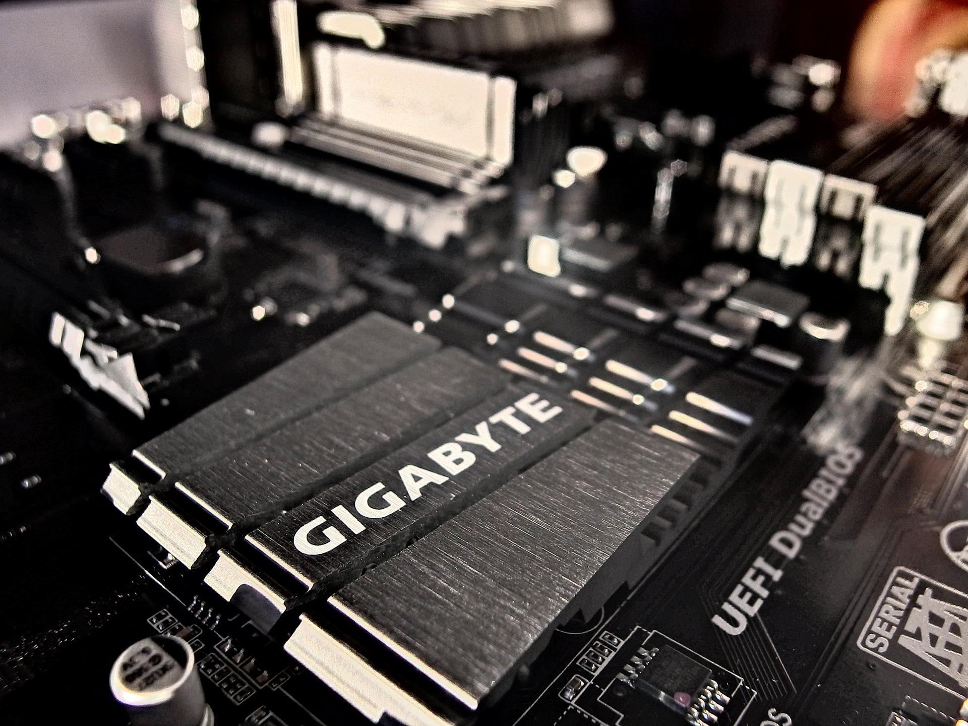  i7-1265U : INTEL 사 CPU 12M 캐시, 최대 4.80GHz, 22년1분기 발표한 Mobile CPU 전격 해부!