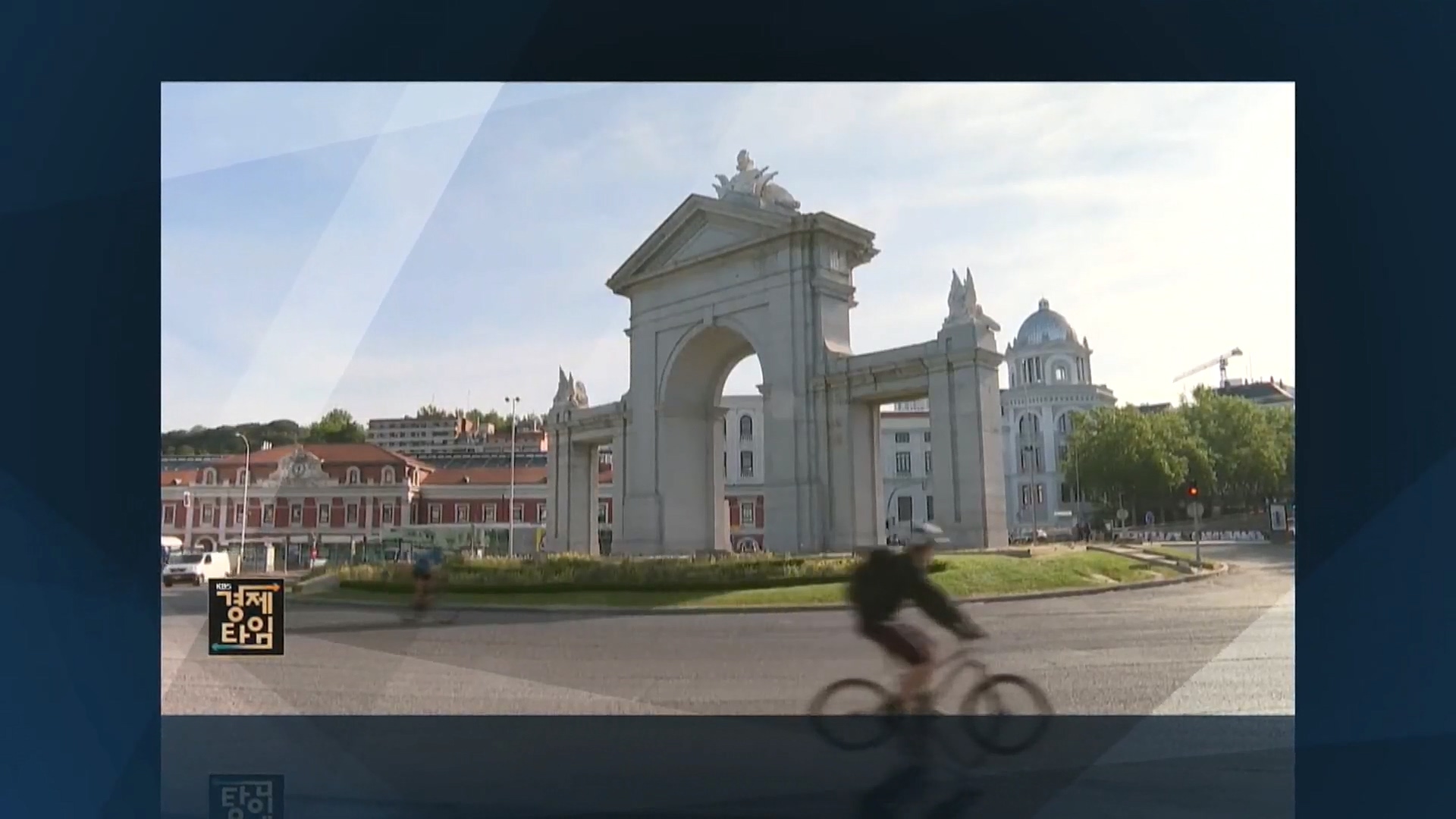 이웃집 찰스.E360.221025p.H264-F1RST.mp4_20221026_200145.174.jpg