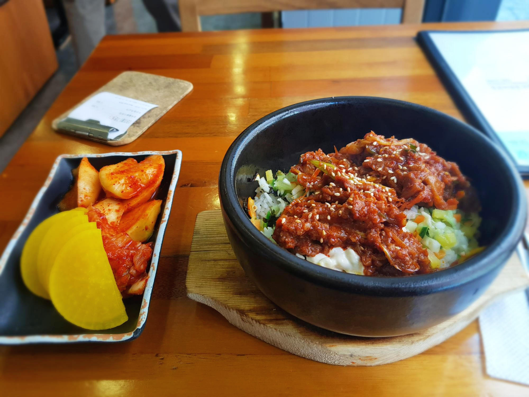  부산 서면 혼밥하기 좋은 돌솥비빔밥 전문점,  우정 서면2호점 후기