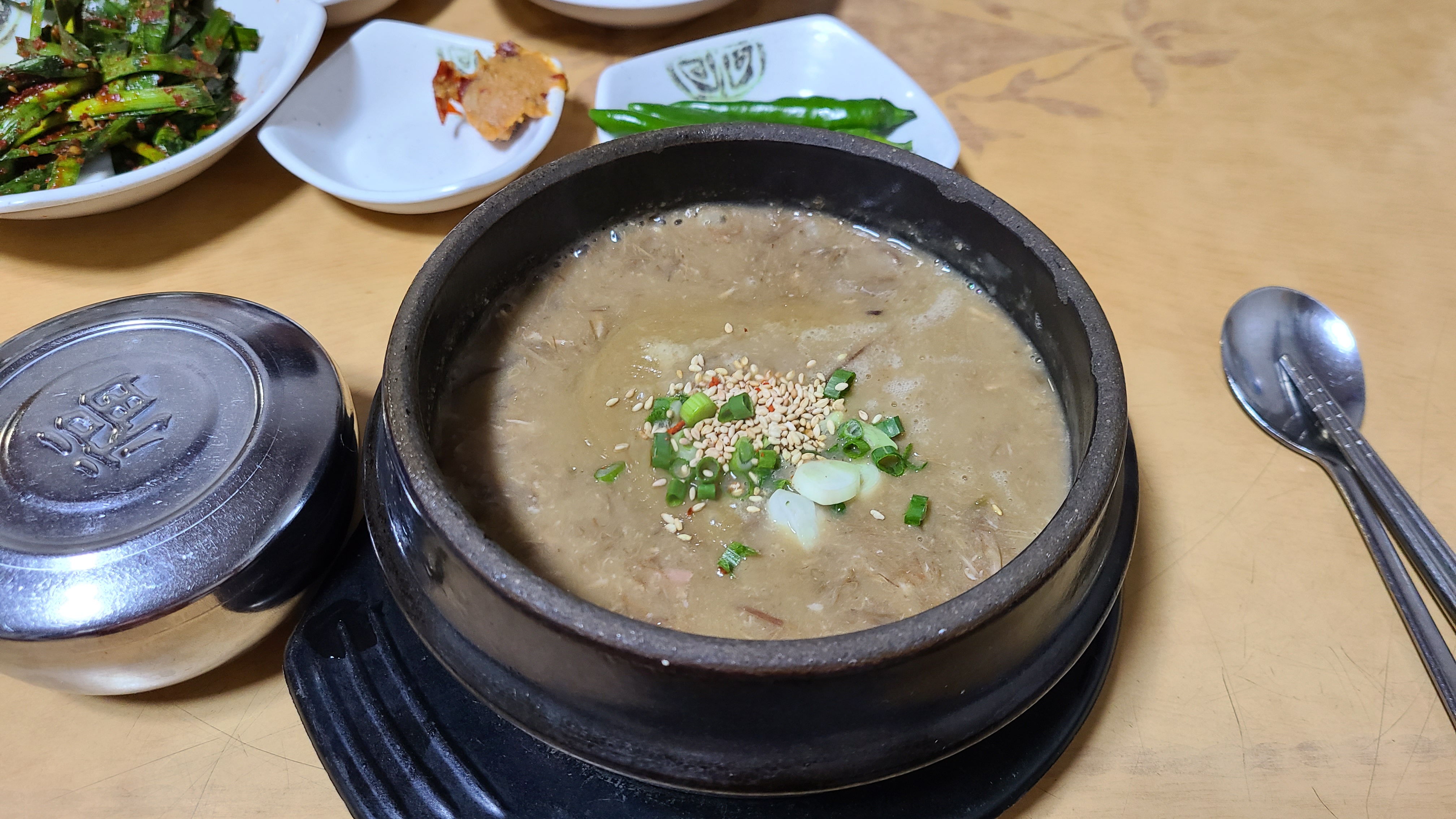  제주 우진해장국 공항 근처 맛집 고사리육개장 몸국 전문