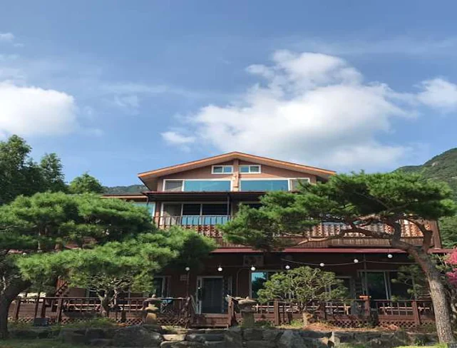 벤자민펜션&글램핑