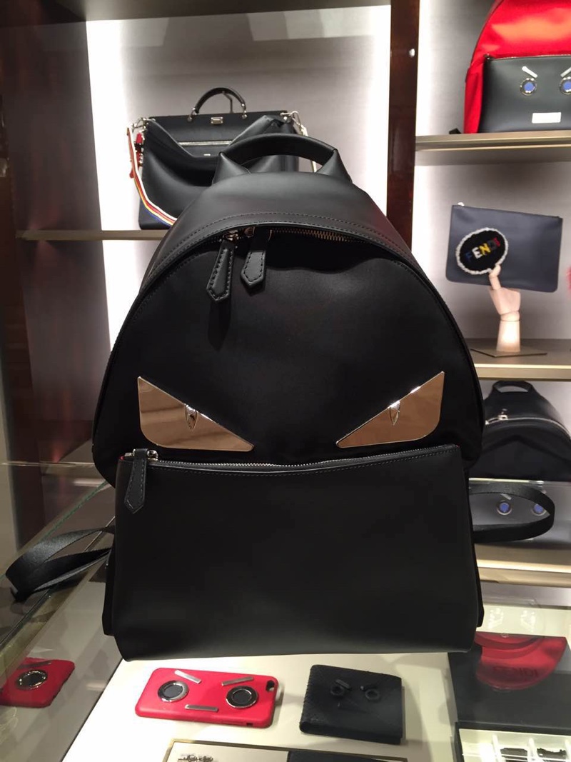  [FENDI] 펜디 벅스 백팩 7VZ042A2FTF0KUR