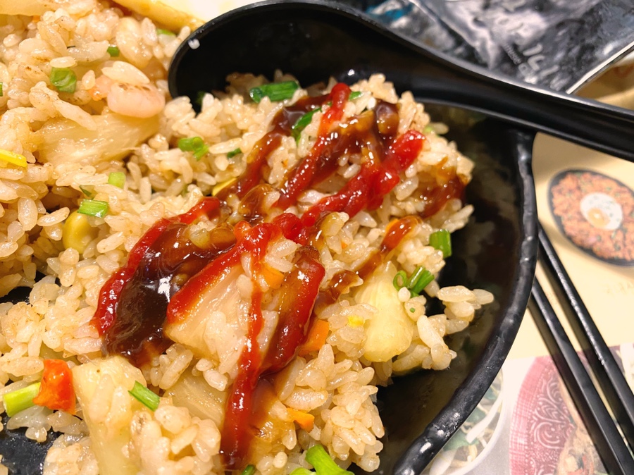 쌀국수 맛집 푸니 강동역입니다. 파인애플 볶음밥 꼭 시켜주세요. 3
