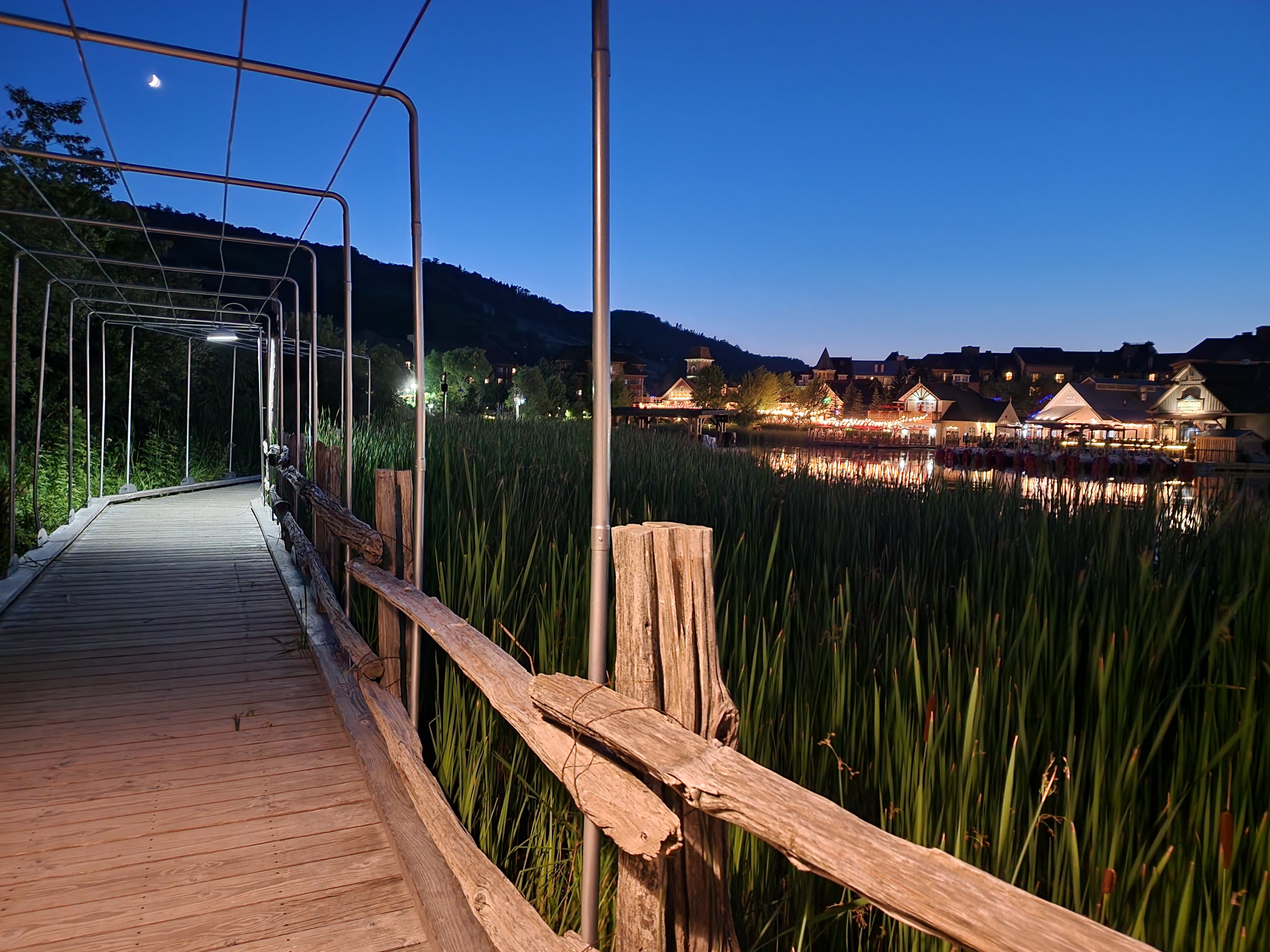 블루 마운틴 빌리지 (Blue Mountain Village)