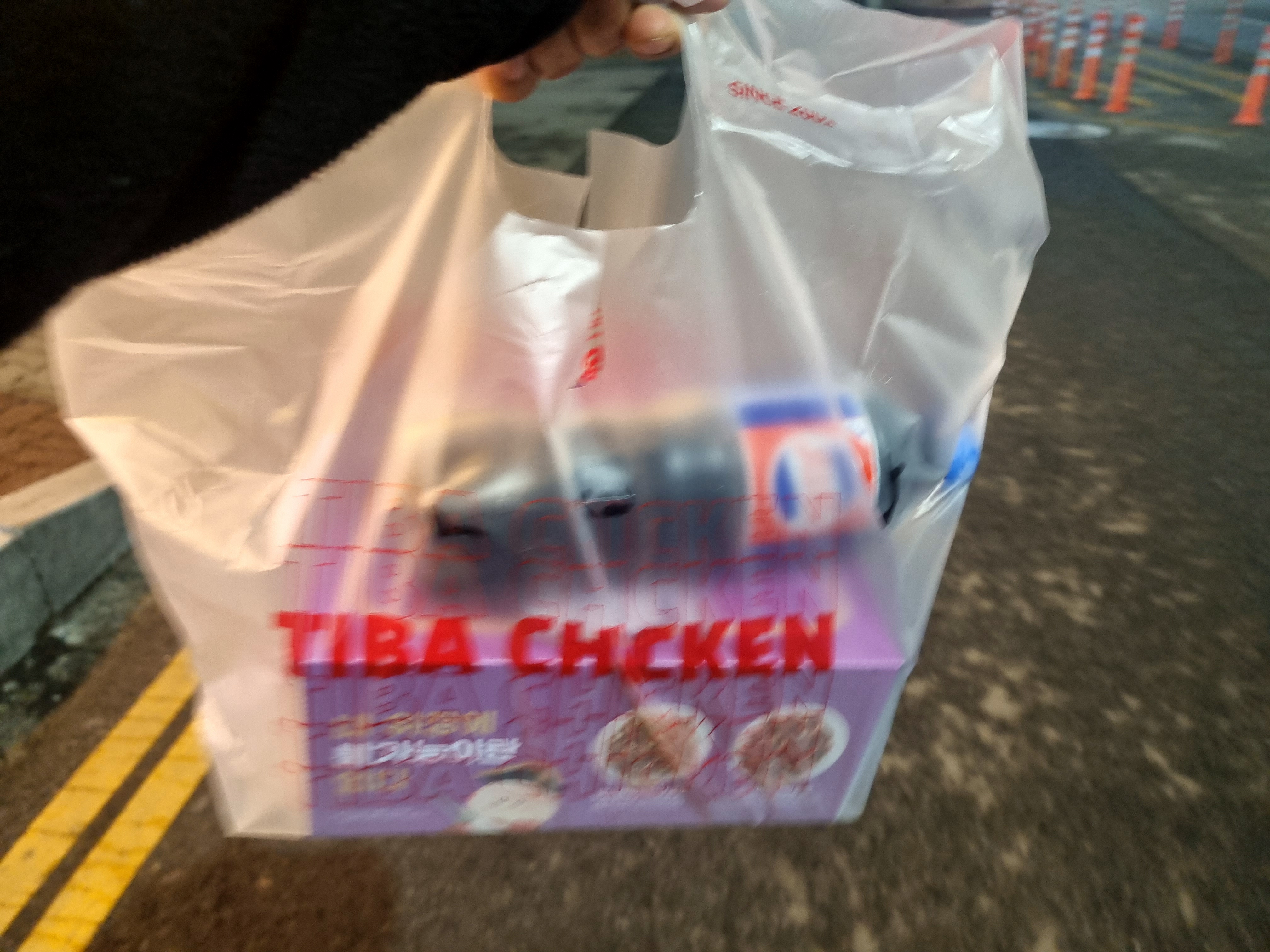  천안 두정동 착한 치킨집 티바 두마리치킨 매운 순살땡초불갈릭치킨 먹었습니다