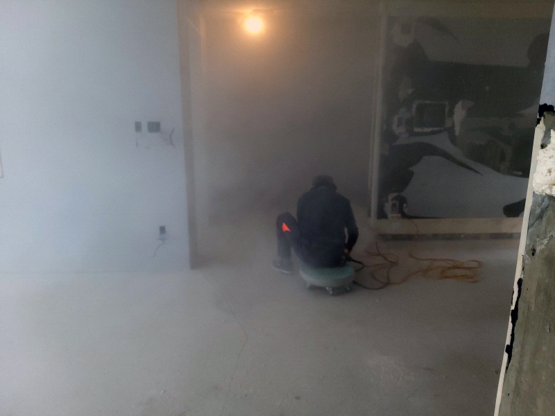 거실 벽면에 매입 박스를 시공한 무몰딩 인테리어 용인시 아파트 거실 리모델링 - 13