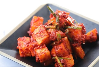 김치갈비 깍두기