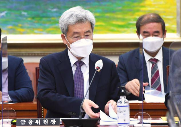  집값은 못잡고 대출 중단으로 서민들 잡는 정부