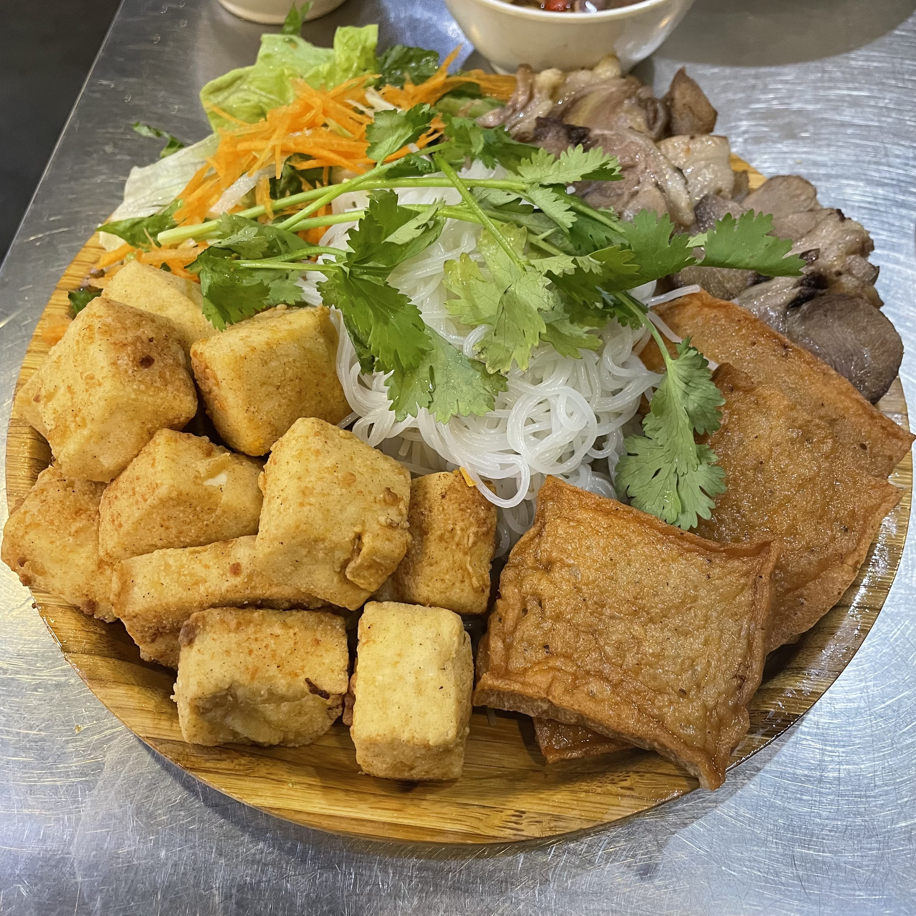  강남역 찐 베트남 맛집, 베트남이랑 (feat. 분 더우 맘똠)
