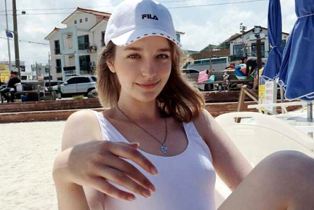  안젤리나 다닐로바 비키니 몸매, 엘프라 불리는 이유