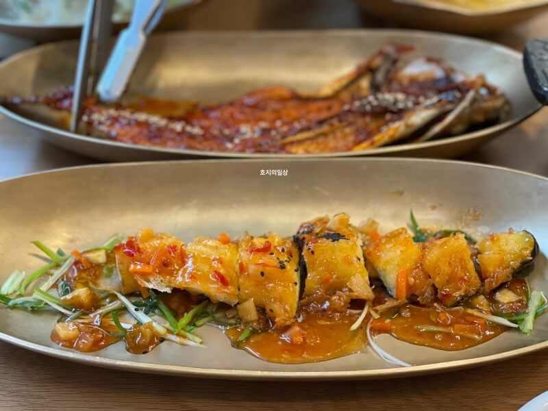 아산 떡갈비 맛집 쌍교숯불갈비 - 기본찬 가지 탕수