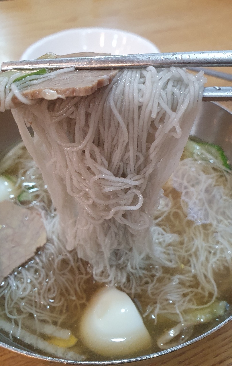  물냉면이 땡기는데... 찐만두가 더 맛있다고? 강남면옥 신천점 방문기