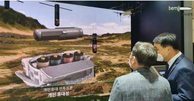 특화된 이스라엘 드론 얼마나 강한가 VIDEO:Iran's Shahed-136 Drones Compared to Israel's Quadcopters
