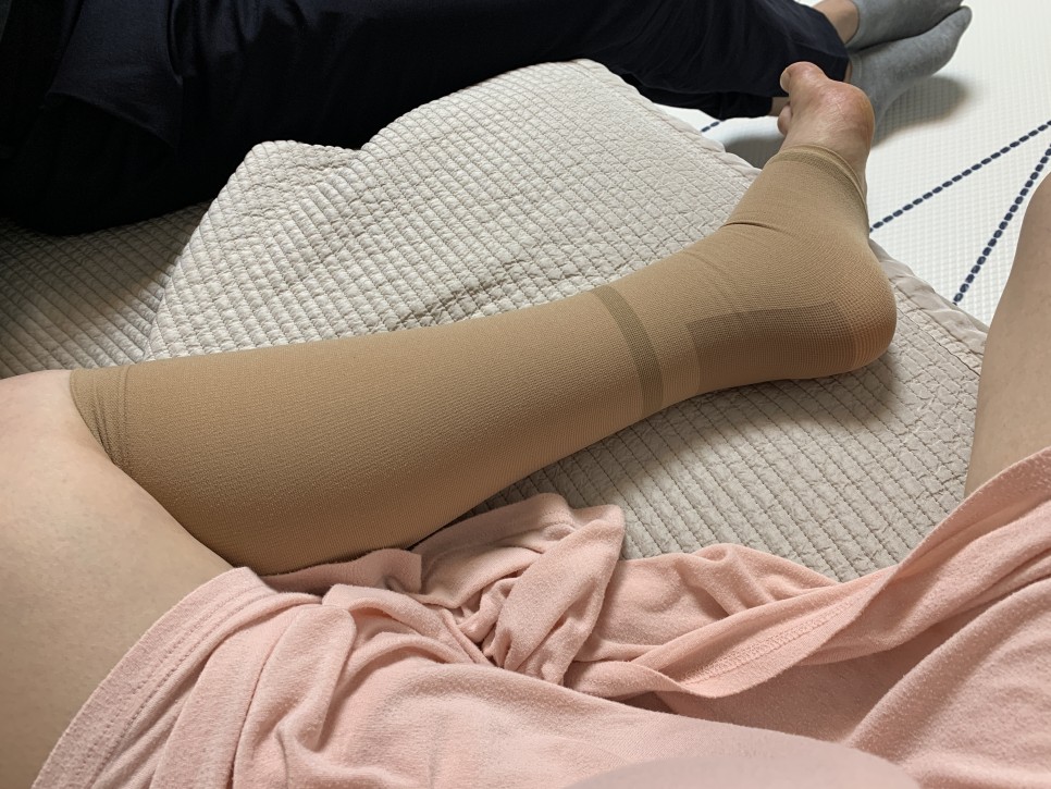 통증, 의료용 압박 스토킹 후기, 아기 크기, 체중, 증상, 태동, 배 크기, 우정 사진 촬영 30-34주 주물 사진 : 출산 휴가, 산전 우울증, 포유문 산부인과 산전 마사지, 다리 붓기, 손가락 17