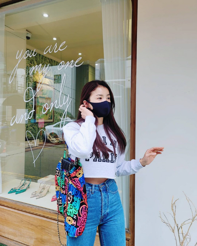  이시영, '4살 아들맘' 믿기지 않는 잘록 허리...168cm 비율까지 완벽해