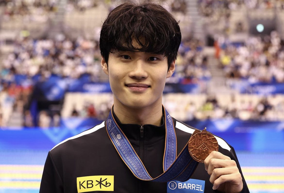 황선우 선수 동메달 사진
