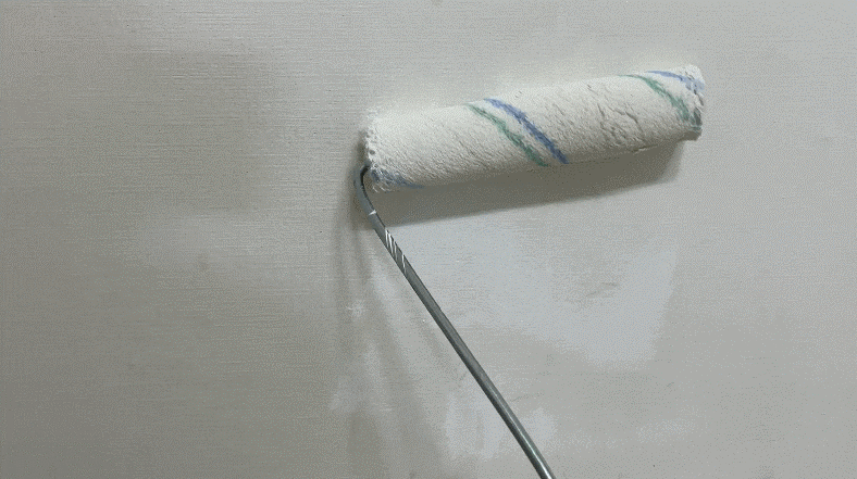 셀프인테리어 벽 페인트 칠하는 방법 벽지페인트 처음해봤는데 별거없네요. 벽지위에 칠해요. 26