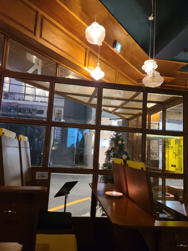 사람들을 위한 부산 카페 <덱스커피 전포점> 귀가르즘 재즈 음악 좋아 하는 2