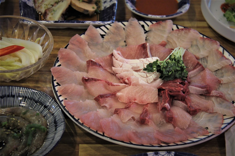  제주 모슬포 맛집 참방참방 방어와 참치맛집!