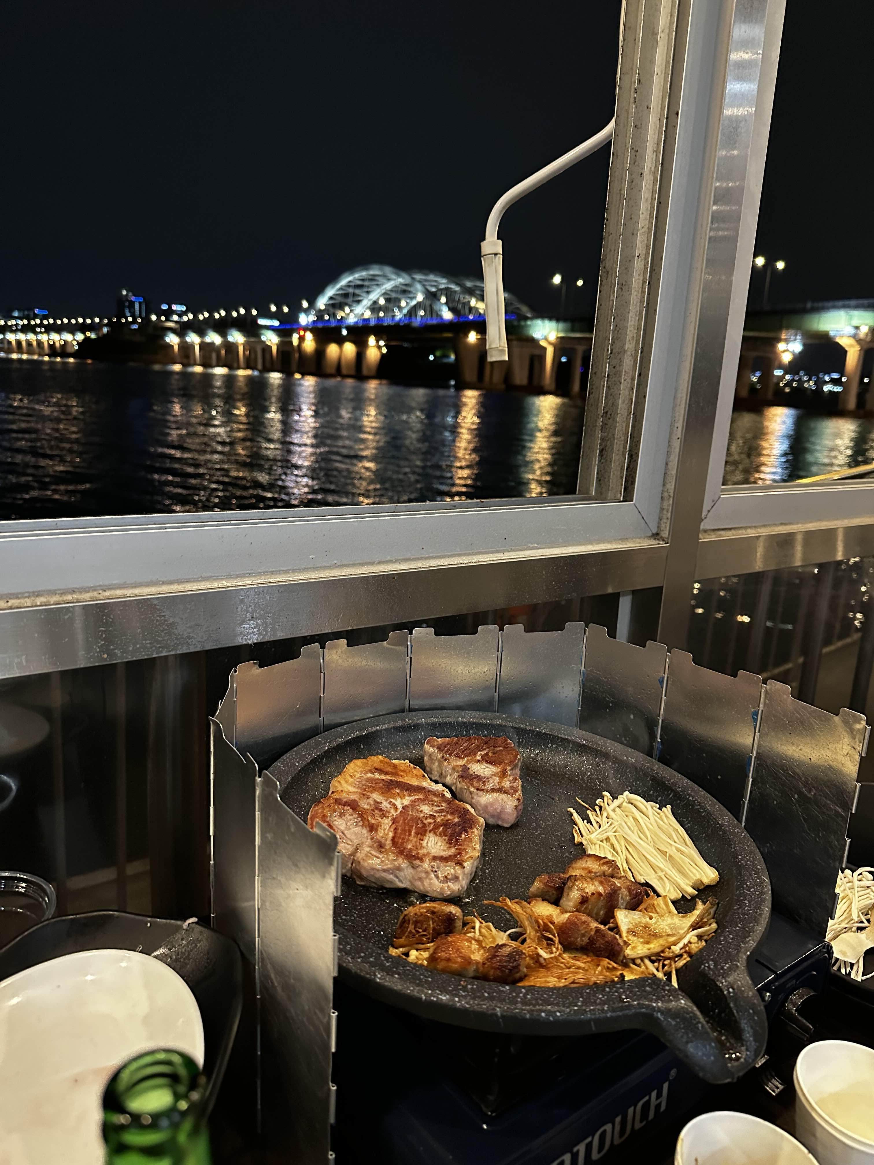  잠두봉더나인 방문(서울 여의도 맛집 추천)