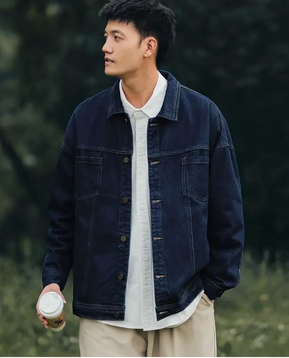 50대 중년 남성을 위한 봄 데님 재킷 스타일링 가이드 50대 중년 남성을 위한 봄 데님 재킷 스타일링 가이드