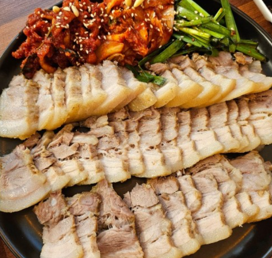 촉촉한 보쌈고기