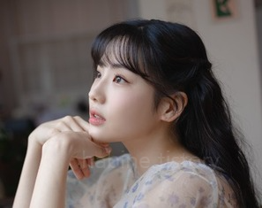 조아람 옆모습