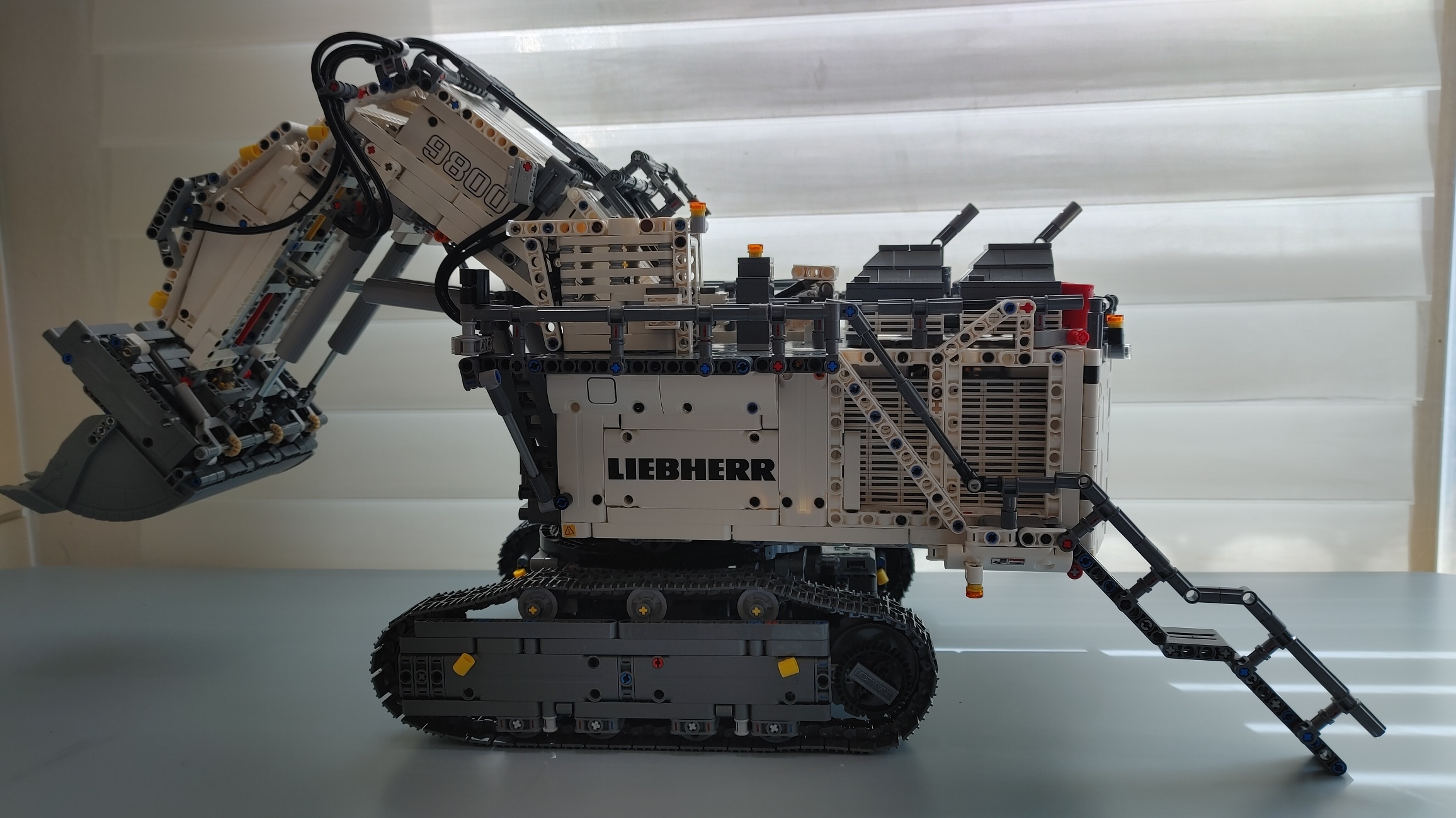 레고 42100 립헬 R 9800 엑스케베이터(LEGO 42100 Liebherr R 9800)