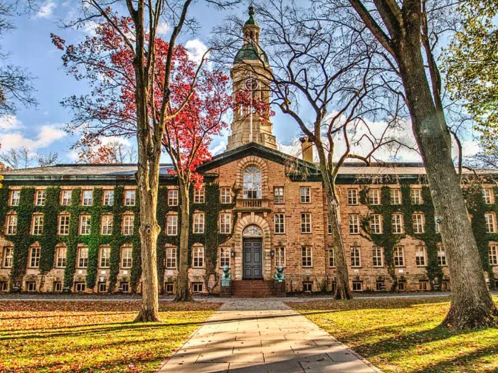 프린스턴 대학, Princeton University, Nassau Hall