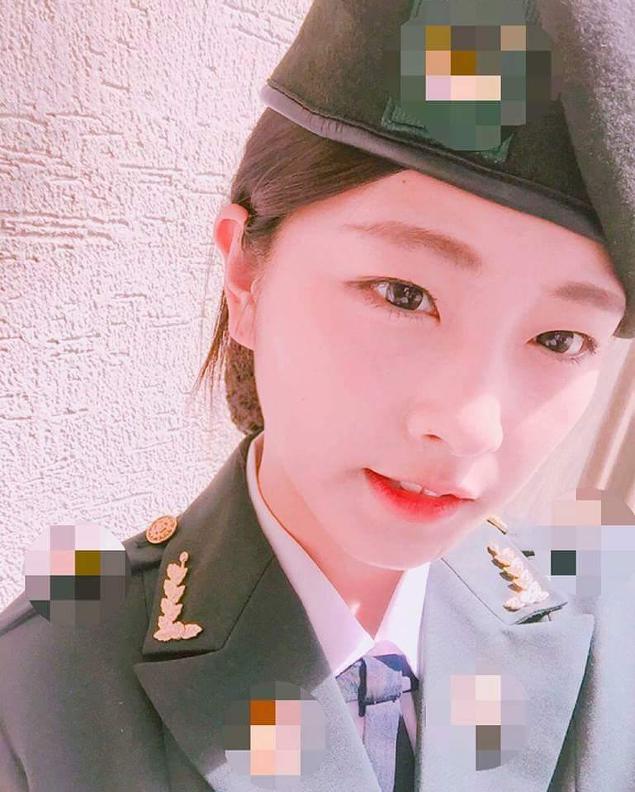  온라인 뜨겁게 달궜던 '미녀 여군' 조한별 하사 인스타그램 셀카 사진들 모음