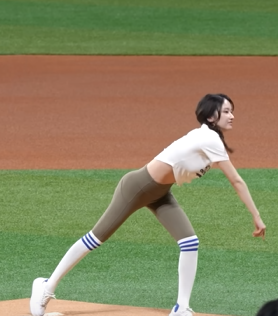 MLB 월드투어 서울 시리즈 전종서 시구