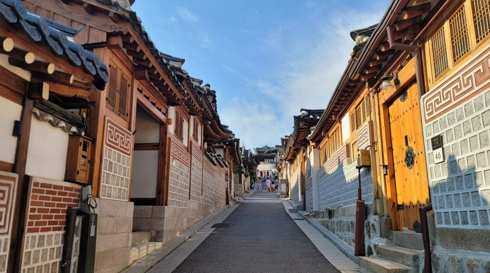 Korean Life-Hanok-Korean traditional houses-Ondol-Bukchon-korean