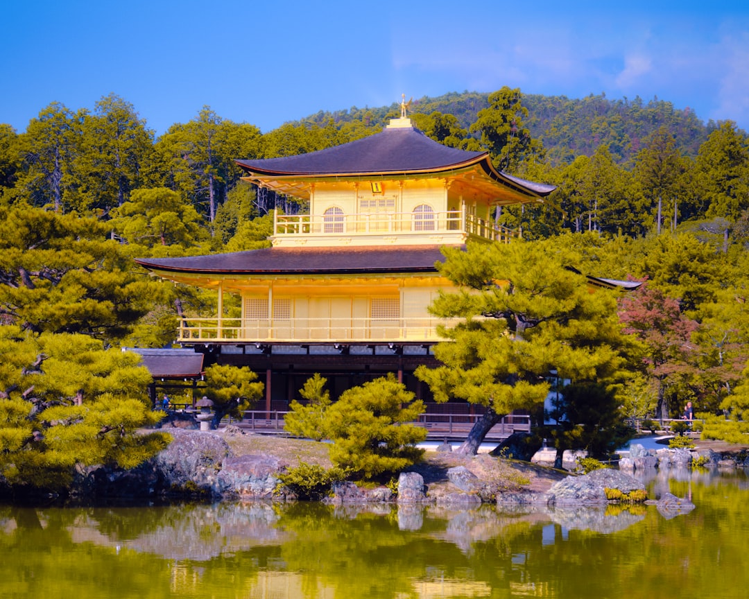 'Yoon Ji-yoon'