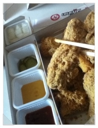 네모치킨 이미지