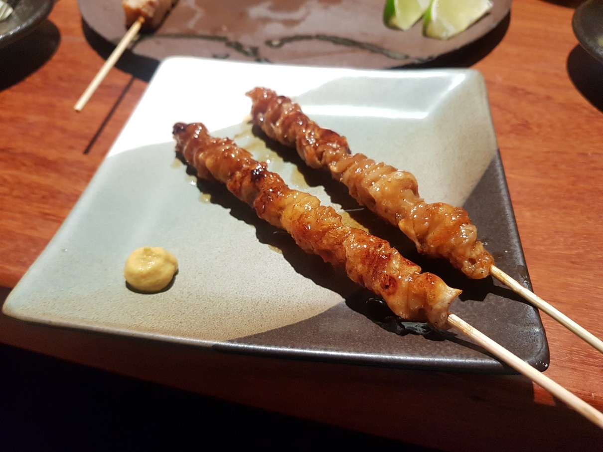 호치민 빈탄군 야키토리 전문점 YAKITORI HACHIBEI - 껍질꼬치(Torikawa)