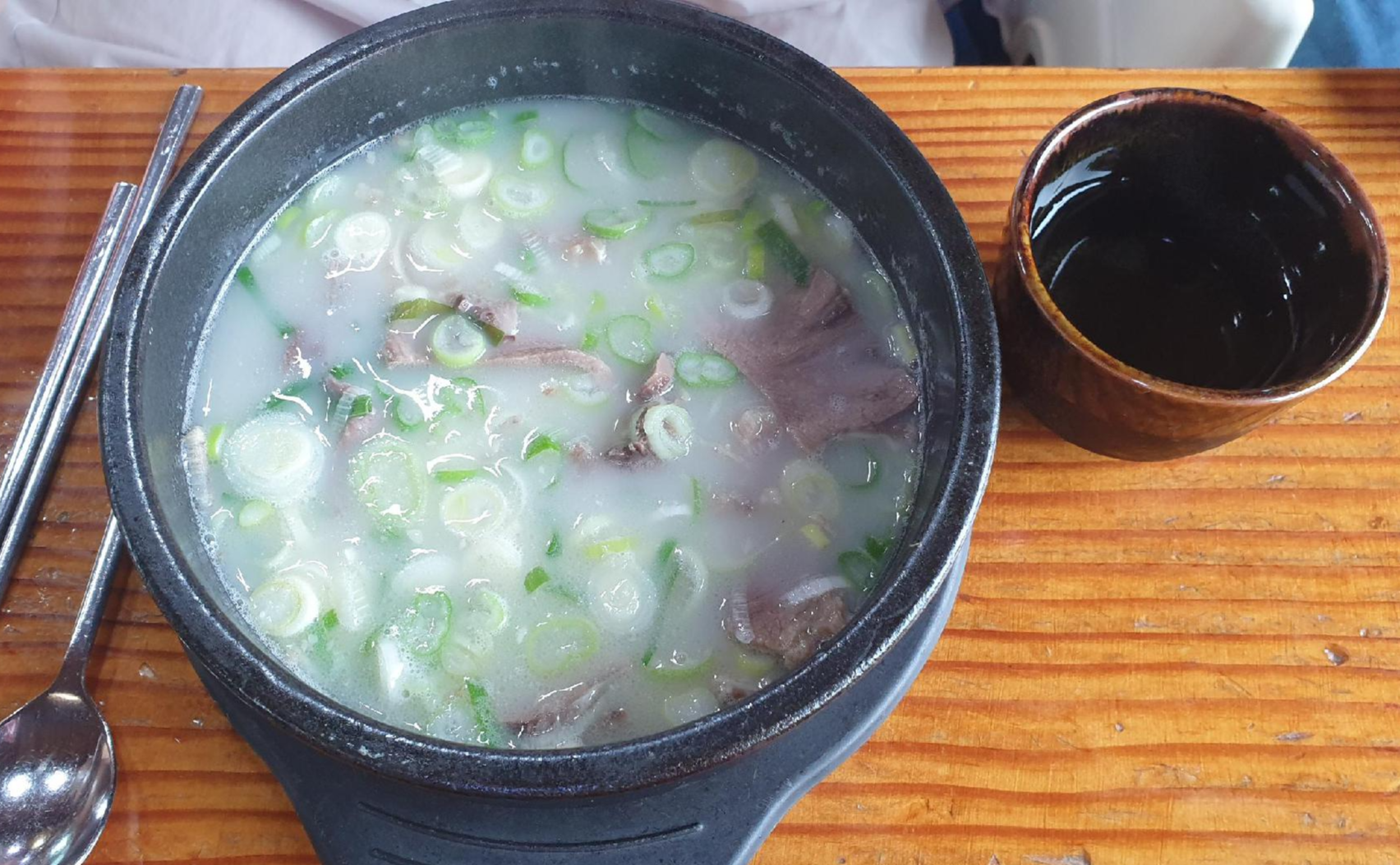  아침 겸 해장하기 좋은 곳, 전주 장작불 곰탕