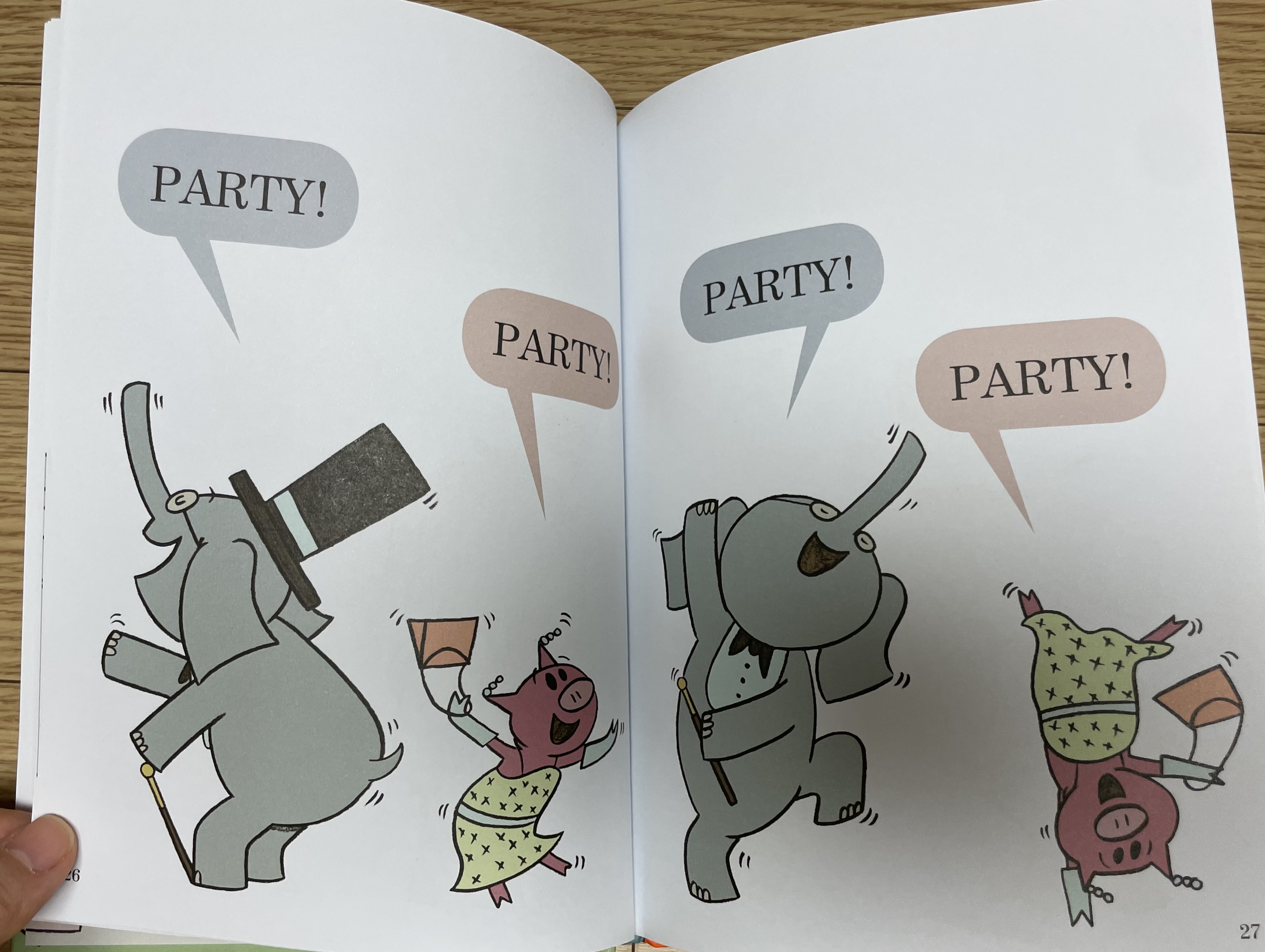 (영어 원문 읽기) Elephant & Piggie : 파티에 초대받았어요! (AR0.7) 4