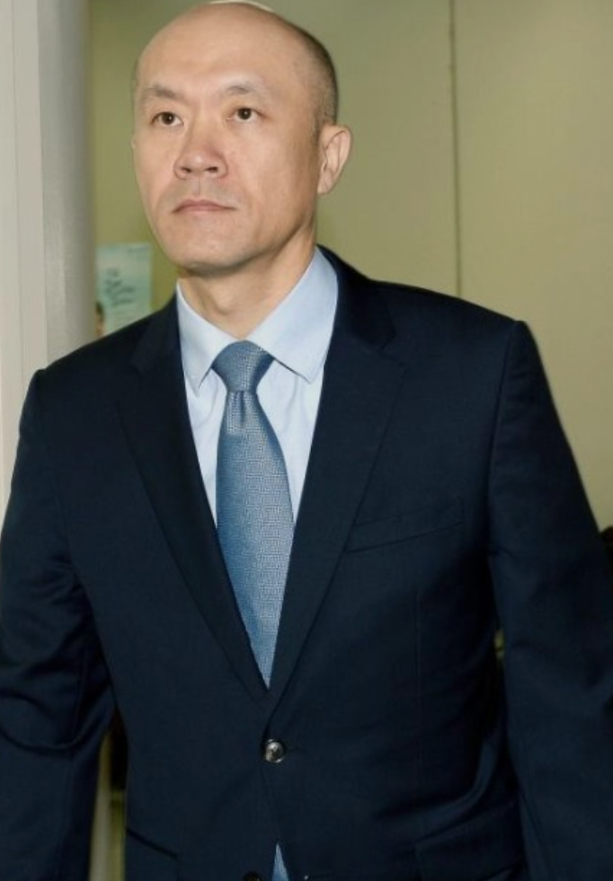  전두환의 아들 전재용, 그는 누구인가?