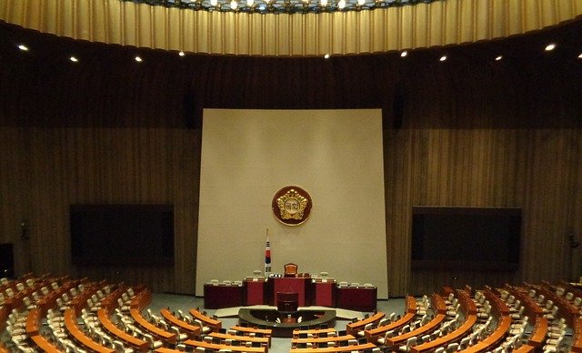 대한민국-국회의-본회의장을-찍은-사진