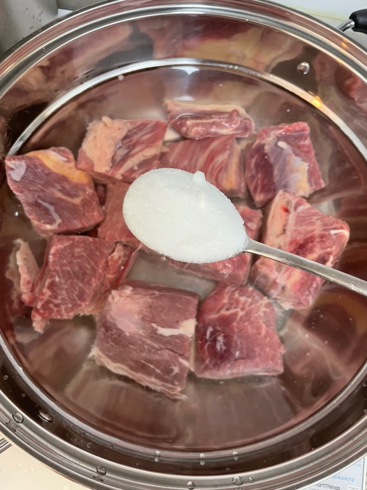 설탕 한스푼 넣기