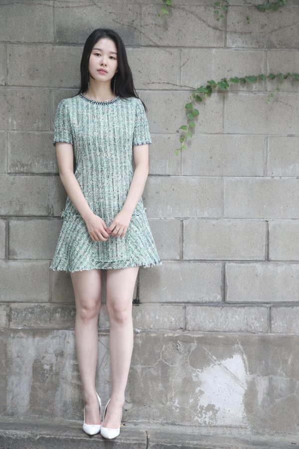  호텔 델루나에서 귀신 신부로 나오는 신인 김미은