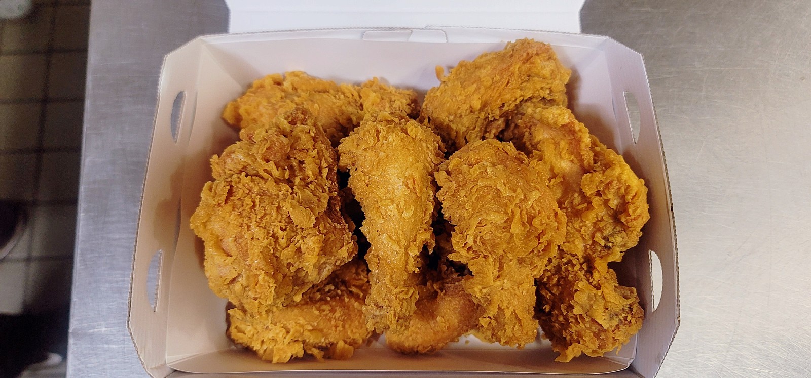 비비큐치킨 이미지