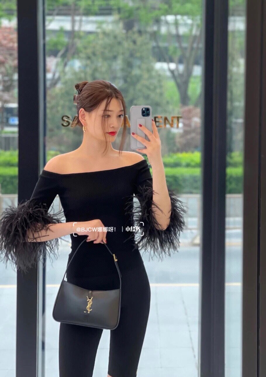  [SAINT LAURENT] 생로랑 LE 5 À 7 가죽 호보백 657228